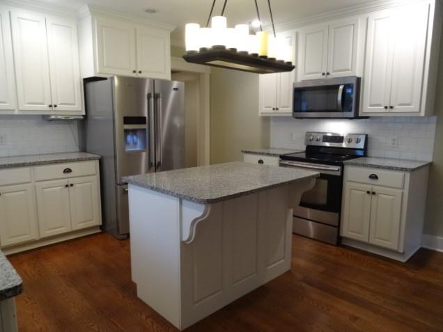 804 North Gregory Boulevard Butler, MO 64730 - Photo 8 of 43