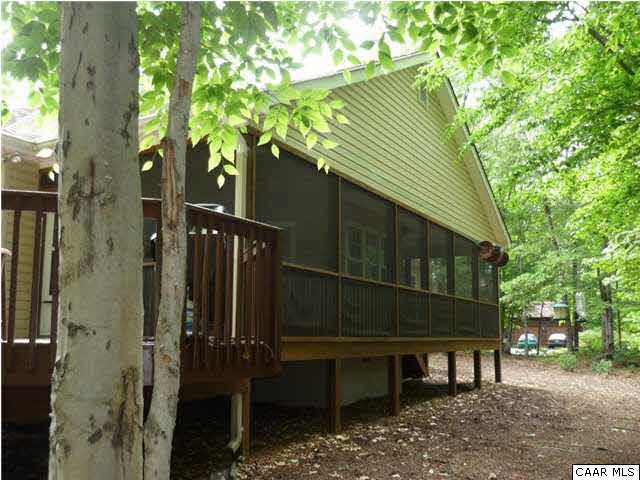 49 Hardwood Road Palmyra, VA 22963 - Photo 5 of 41 The home was built in 1999 ..