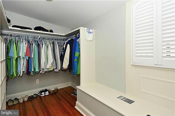 12 East Bishops Road Baltimore, MD 21218 - Photo 23 of 30 Built in Custom Closets