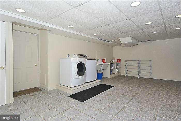 12 East Bishops Road Baltimore, MD 21218 - Photo 26 of 30 Basement