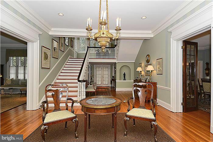 12 East Bishops Road Baltimore, MD 21218 - Photo 5 of 30 38 Foot Grand Foyer