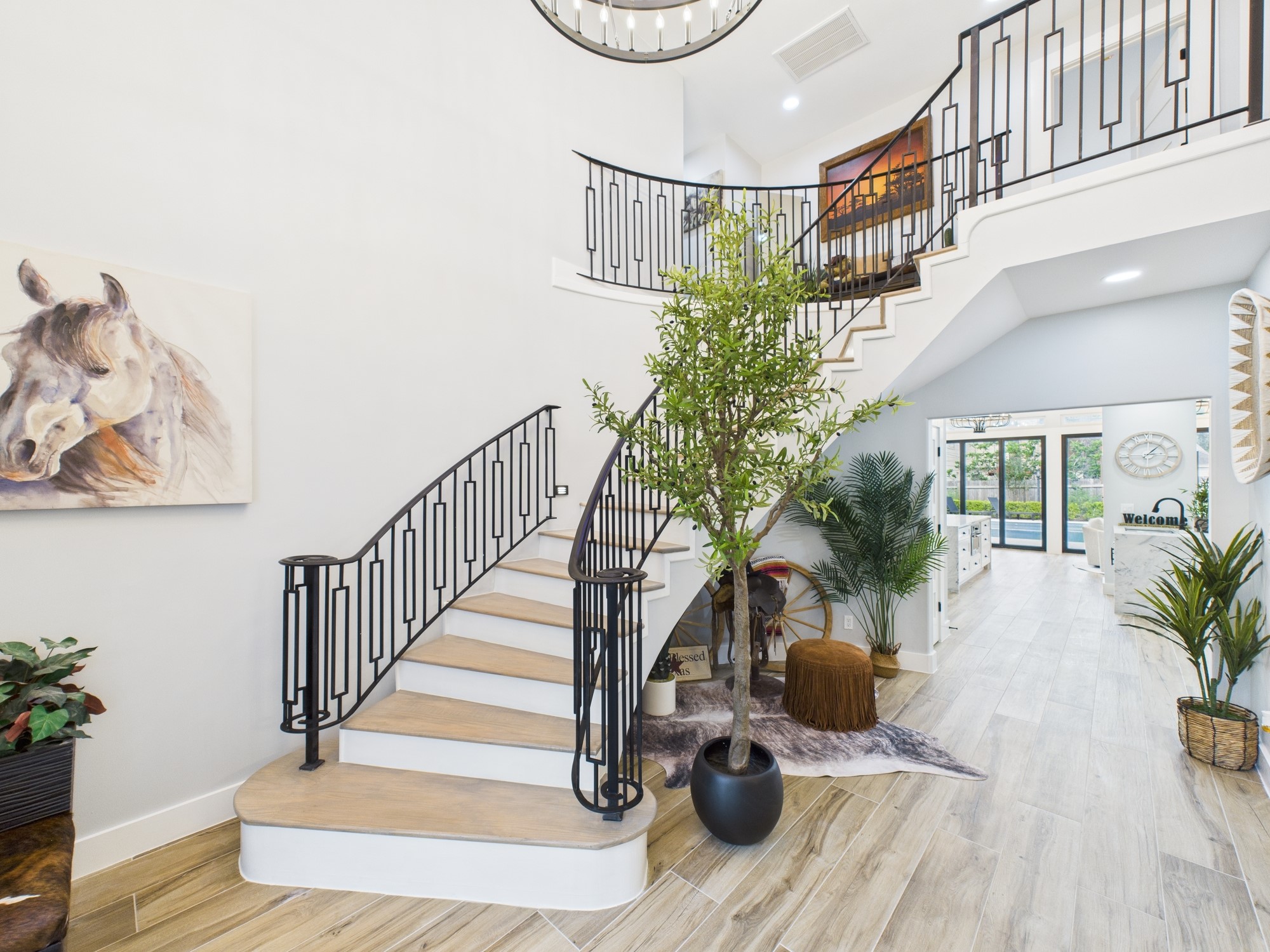 5430 Havenwoods Drive Houston, TX 77066 - Photo 2 of 50 a view of entryway with wooden floor
