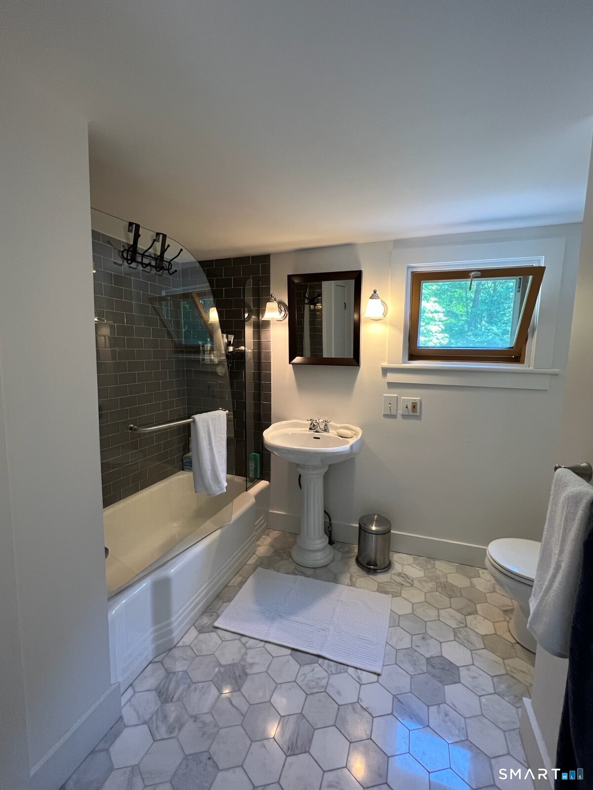 41 Frenchmans Road New Milford, CT 06776 - Photo 5 of 12