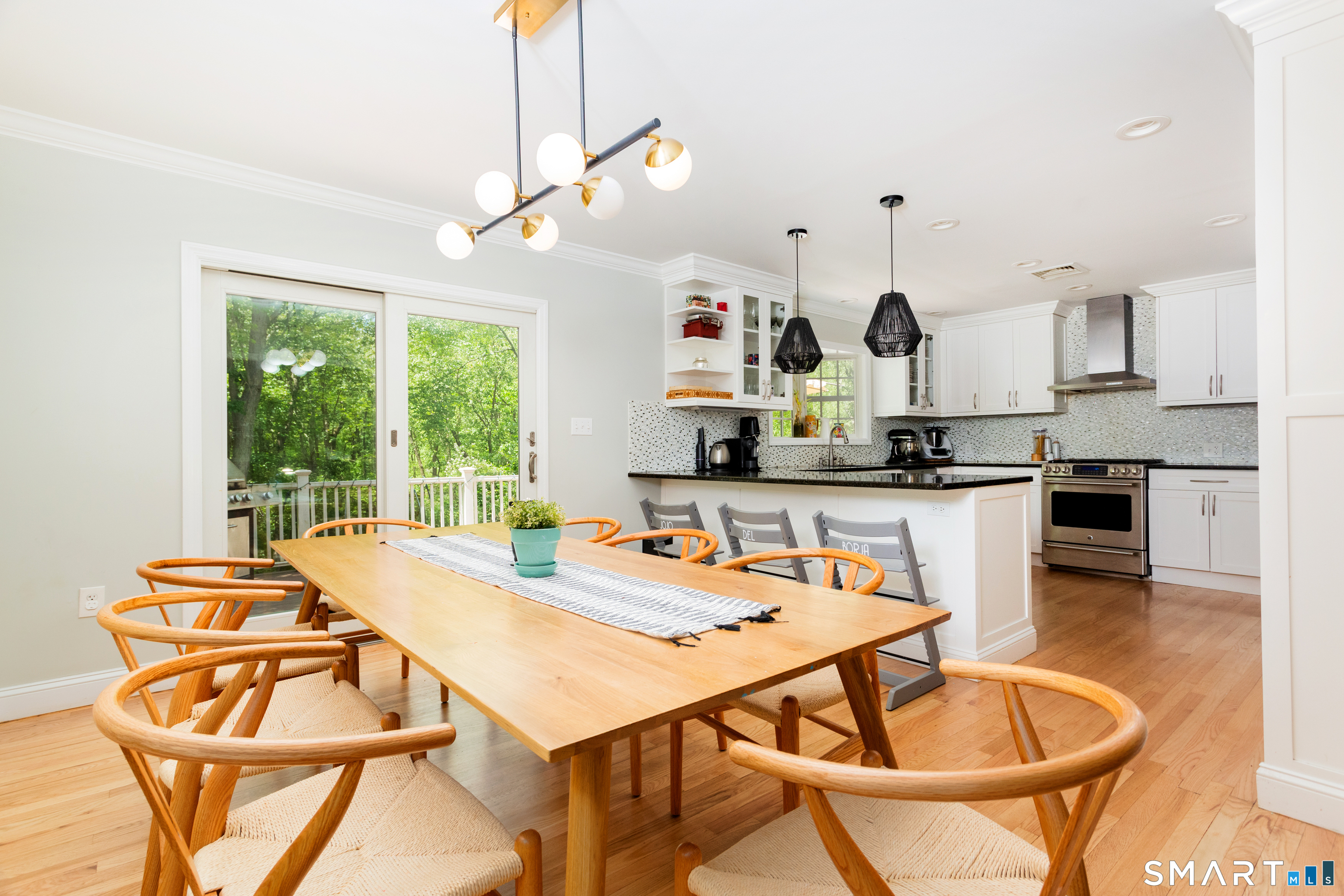 25 Griffith Road Greenwich, CT 06878 - Photo 4 of 19