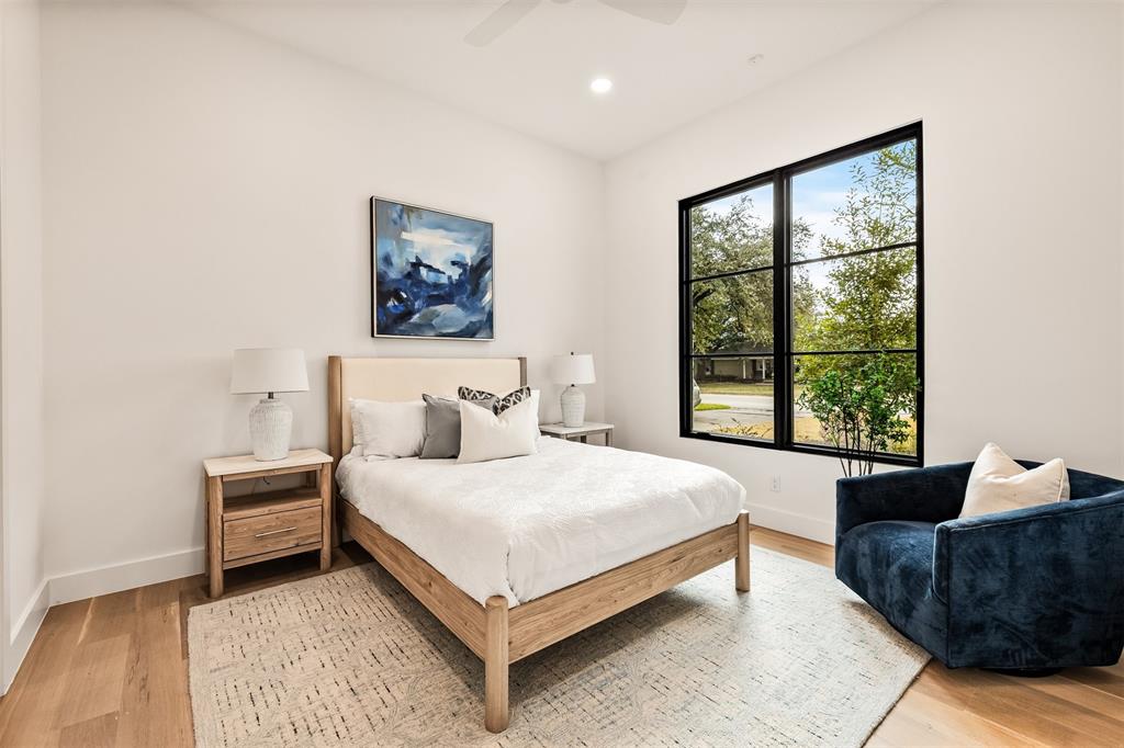 6123 Northaven Road Dallas, TX 75230 - Photo 27 of 40 This main floor guest bedroom offers a private, comfortable space that works well for overnight guests or extended stays