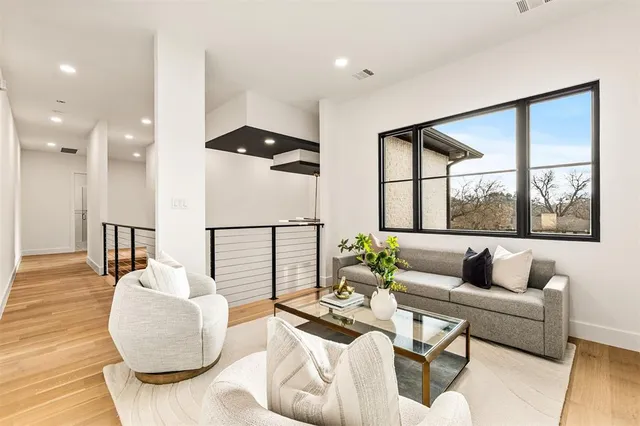 $3,599,999 | 6123 Northaven Road, Dallas, TX 75230