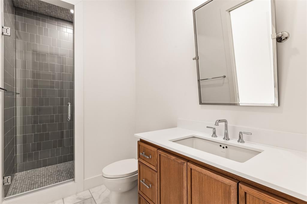 6123 Northaven Road Dallas, TX 75230 - Photo 32 of 40 Guest bathroom on the 2nd floor