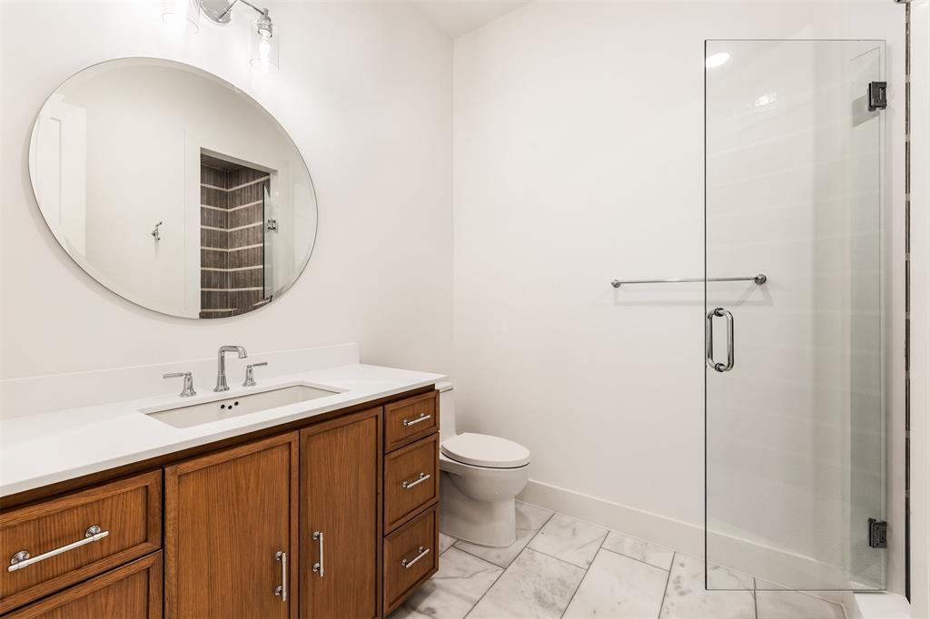 6123 Northaven Road Dallas, TX 75230 - Photo 34 of 40 Guest bathroom on the 2nd floor