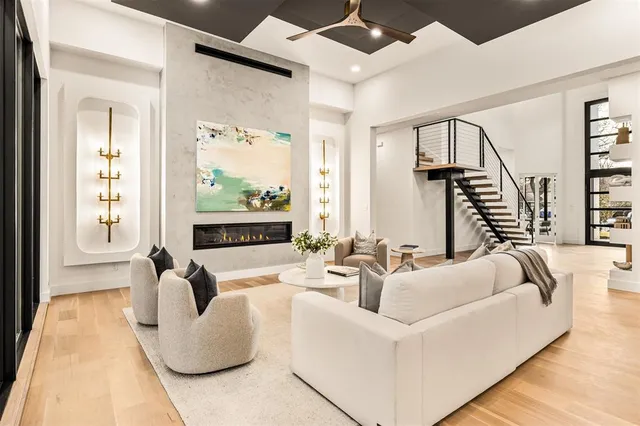 $3,599,999 | 6123 Northaven Road, Dallas, TX 75230