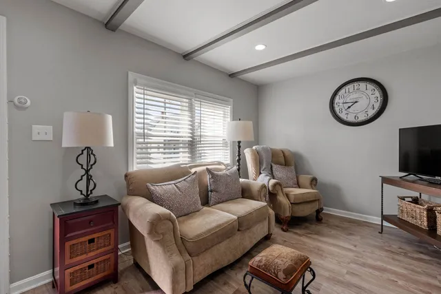 $1,999 | 792 Grove Street, Unit 3, Manchester, NH 03103