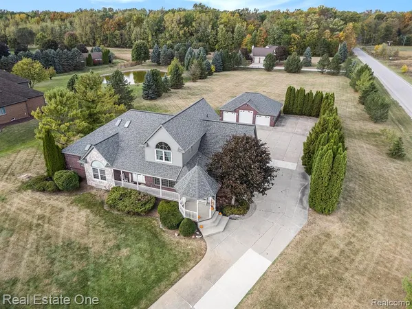 $805,000 | 18501 Henry Court, Ray, MI 48096