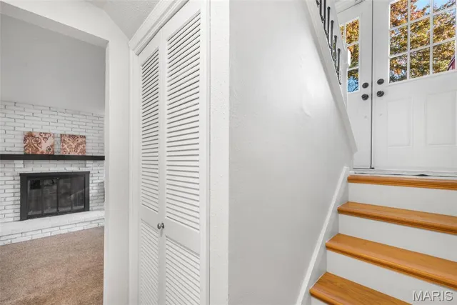 $329,000 | 407 Tulsa Avenue, Ballwin, MO 63021