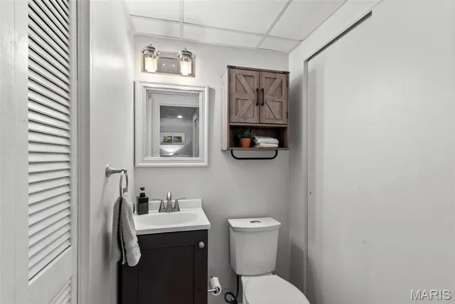 $329,000 | 407 Tulsa Avenue, Ballwin, MO 63021