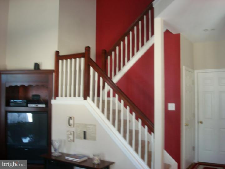 45 Albany Road Marlton, NJ 08053 - Photo 12 of 17 Family Room