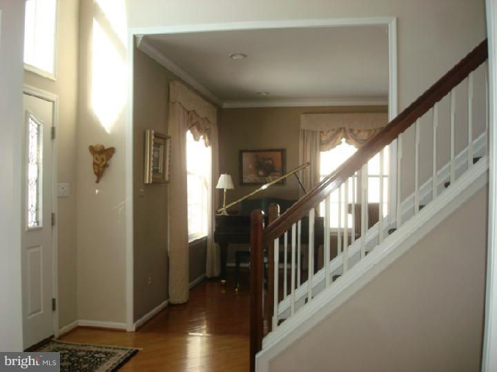 45 Albany Road Marlton, NJ 08053 - Photo 3 of 17 Foyer