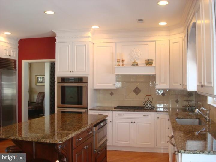 45 Albany Road Marlton, NJ 08053 - Photo 8 of 17 Kitchen