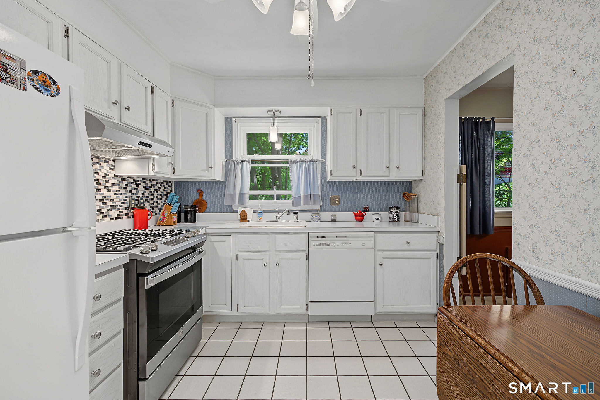 4 Ezra Road Danbury, CT 06811 - Photo 12 of 40