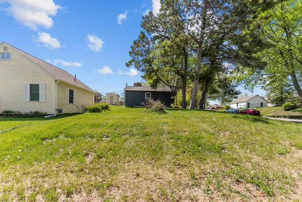 $139,900 | 3724 North Sturdevant Street, Davenport, IA 52806