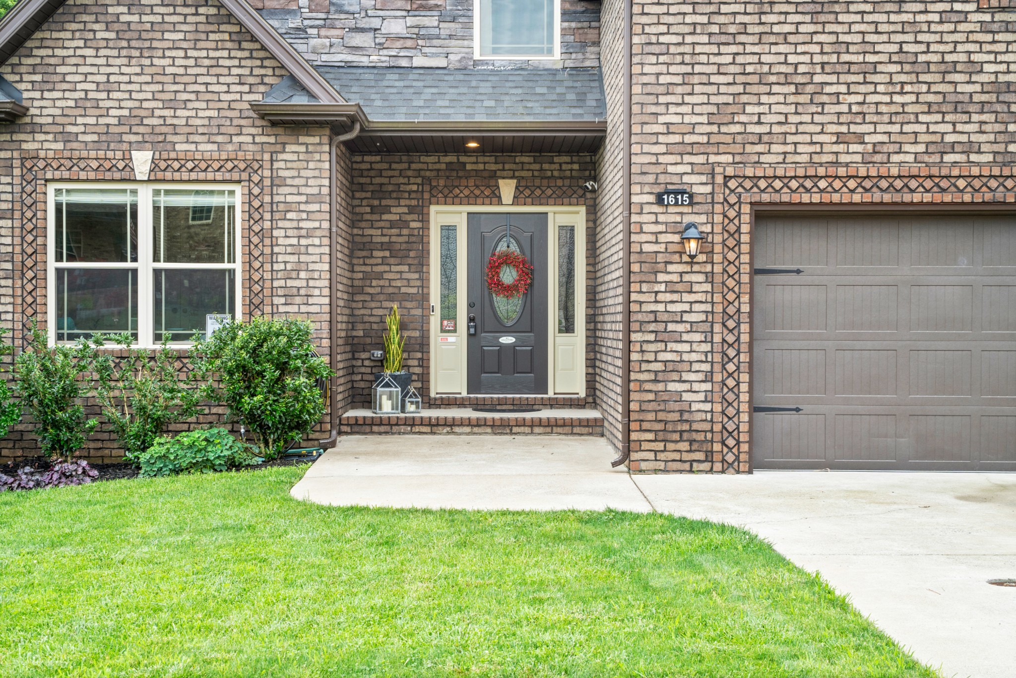 1615 Raven Road Clarksville, TN 37042 - Photo 3 of 38 Gallery Image 3