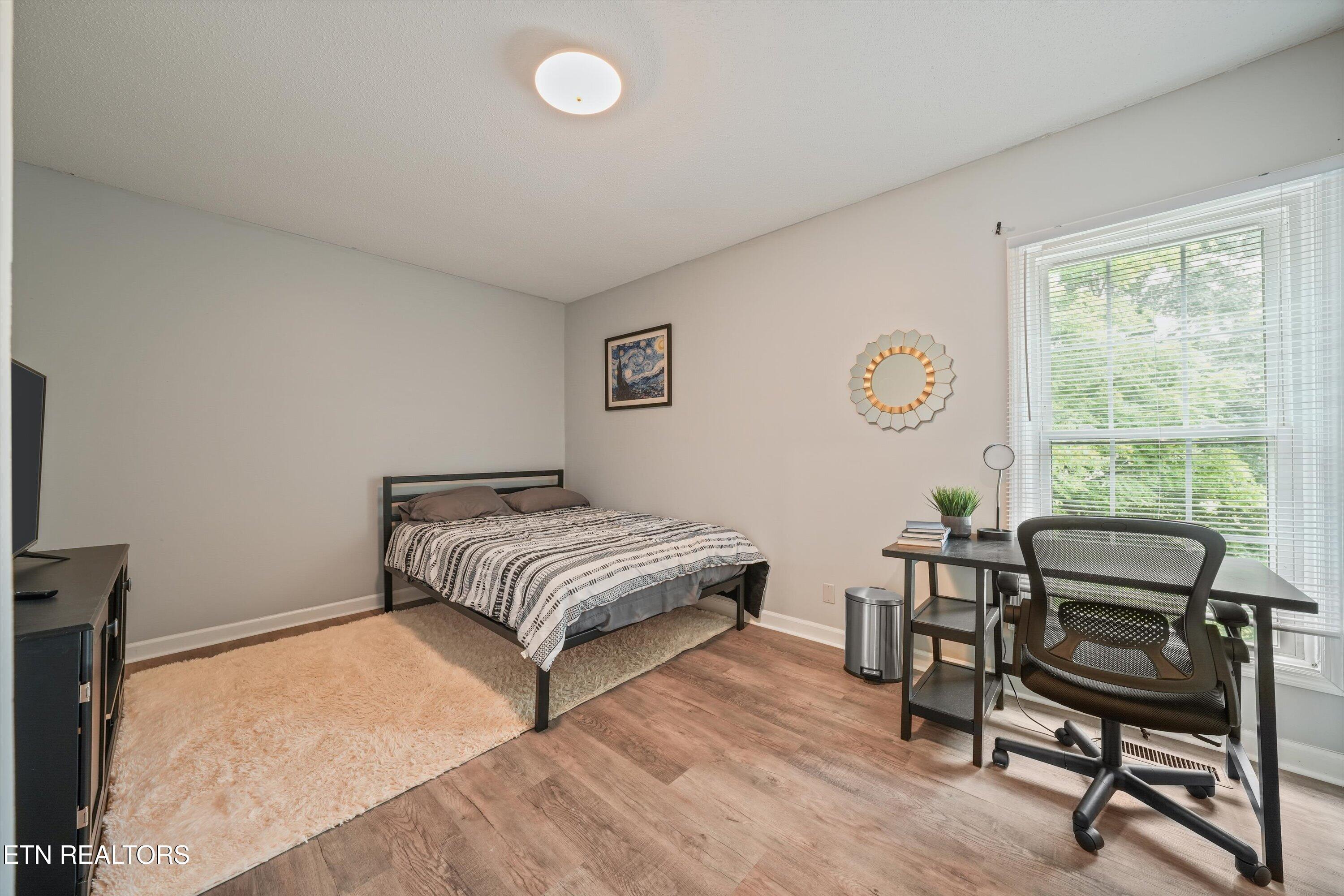 105 Arcadia Lane, Unit D Oak Ridge, TN 37830 - Photo 20 of 29 Second Bedroom