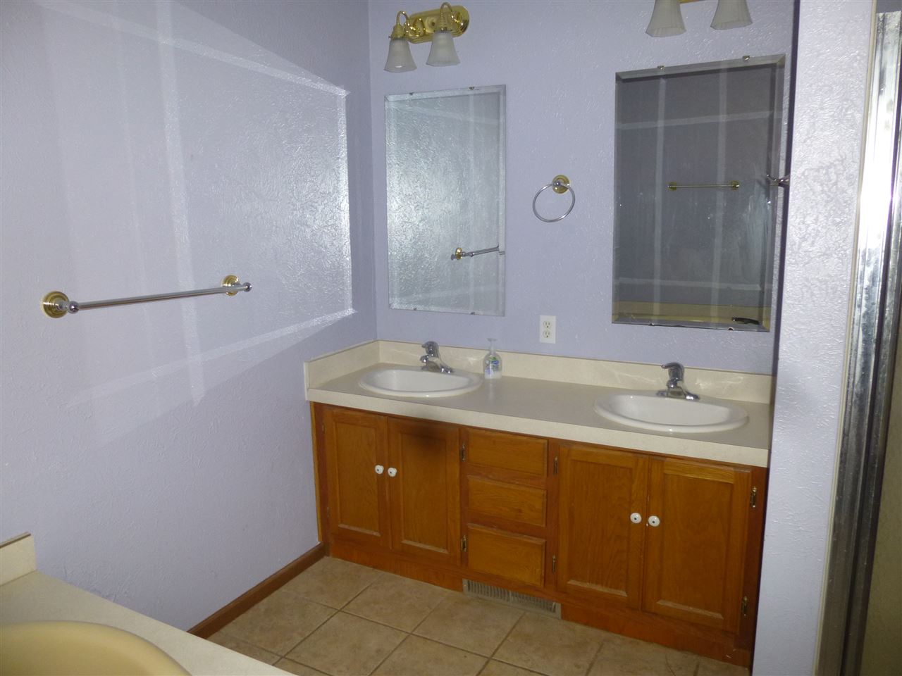 12024 Barnes Road Byron, MI 48418 - Photo 16 of 34
