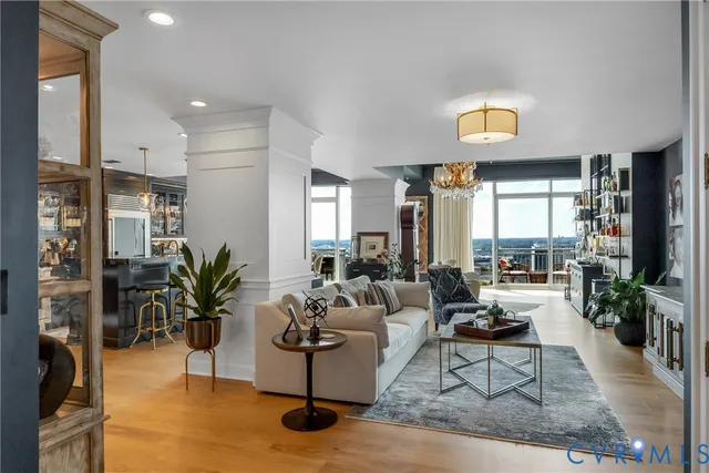 $1,250,000 | 301 Virginia Street, Unit U1808, Richmond, VA 23219