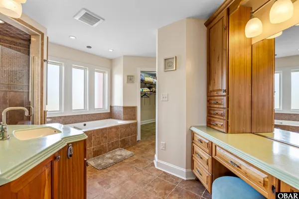 $915,000 | 1601 Harbour View Drive, Kill Devil Hills, NC 27948