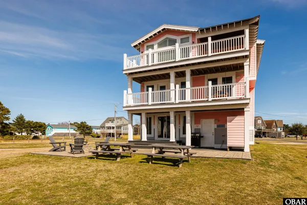 $915,000 | 1601 Harbour View Drive, Kill Devil Hills, NC 27948