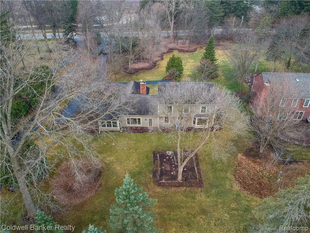 32320 Lahser Road Beverly Hills, MI 48025 - Photo 2 of 38