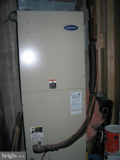 502 Southview Drive Riva, MD 21140 - Photo 28 of 30 Carrier High Efficiency Heat Pump