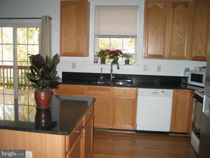 502 Southview Drive Riva, MD 21140 - Photo 6 of 30 Kitchen
