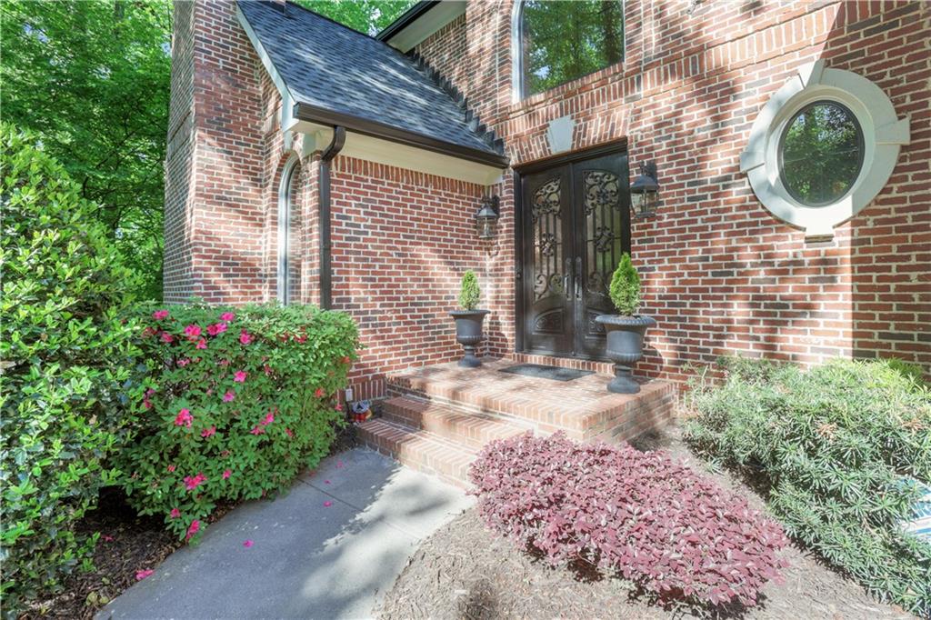 1005 Autumn Close Milton, GA 30004 - Photo 4 of 80