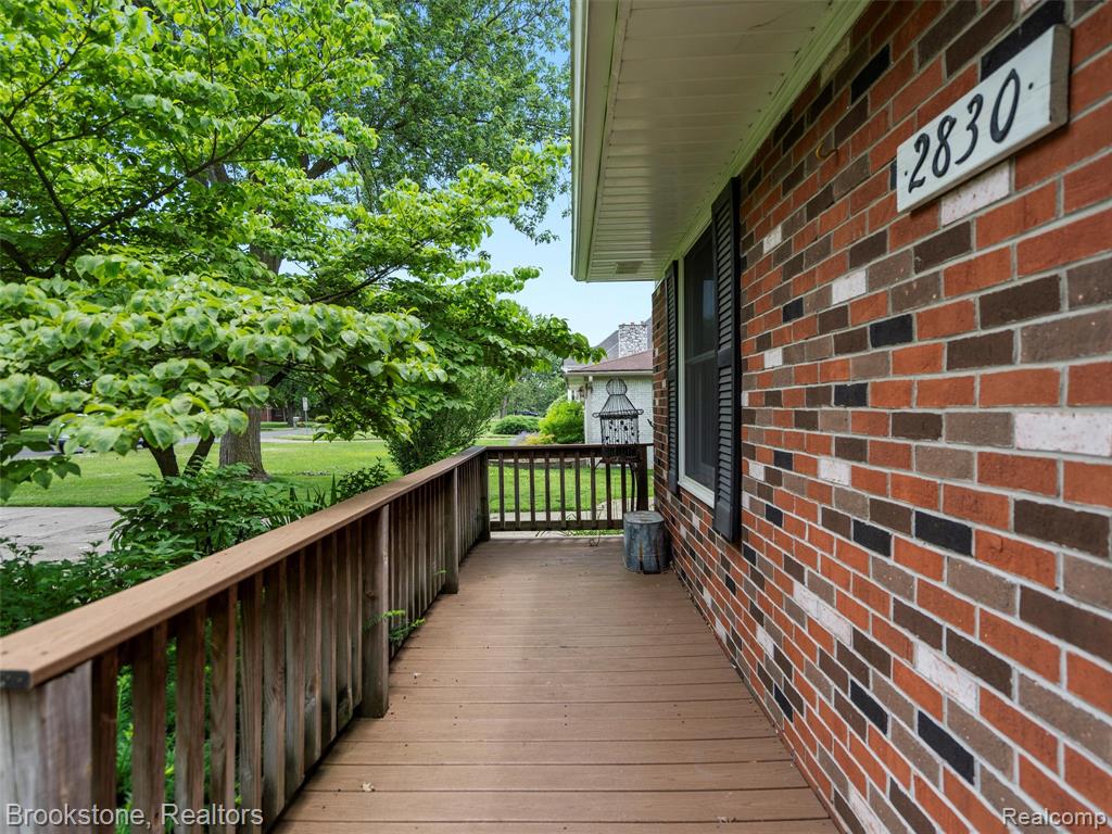 2830 Harrington Road Rochester Hills, MI 48307 - Photo 6 of 38
