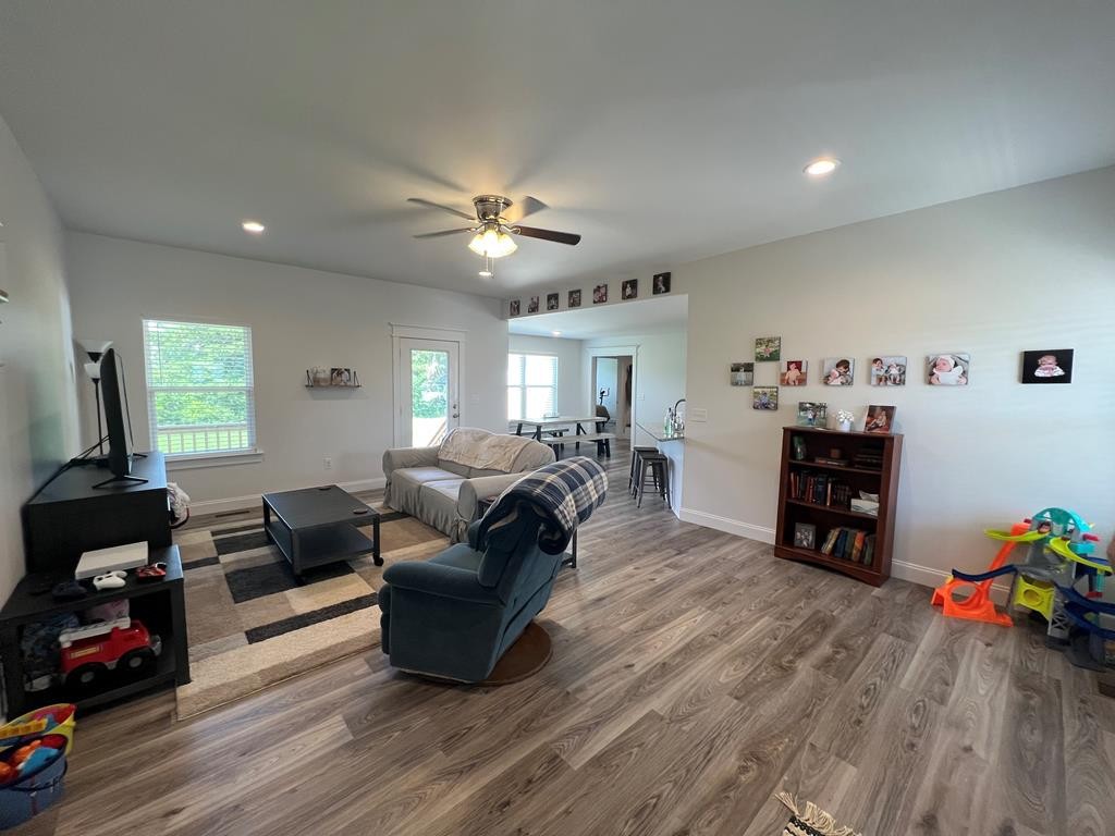 131 Hunters Way Benton, TN 37307 - Photo 10 of 33 Gallery Image 10