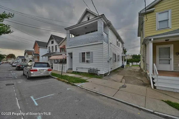 $1,170 | 78 Kidder Street, Wilkes Barre, PA 18702
