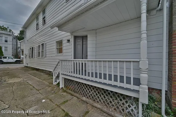 $1,170 | 78 Kidder Street, Wilkes Barre, PA 18702