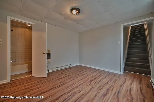 $1,170 | 78 Kidder Street, Wilkes Barre, PA 18702