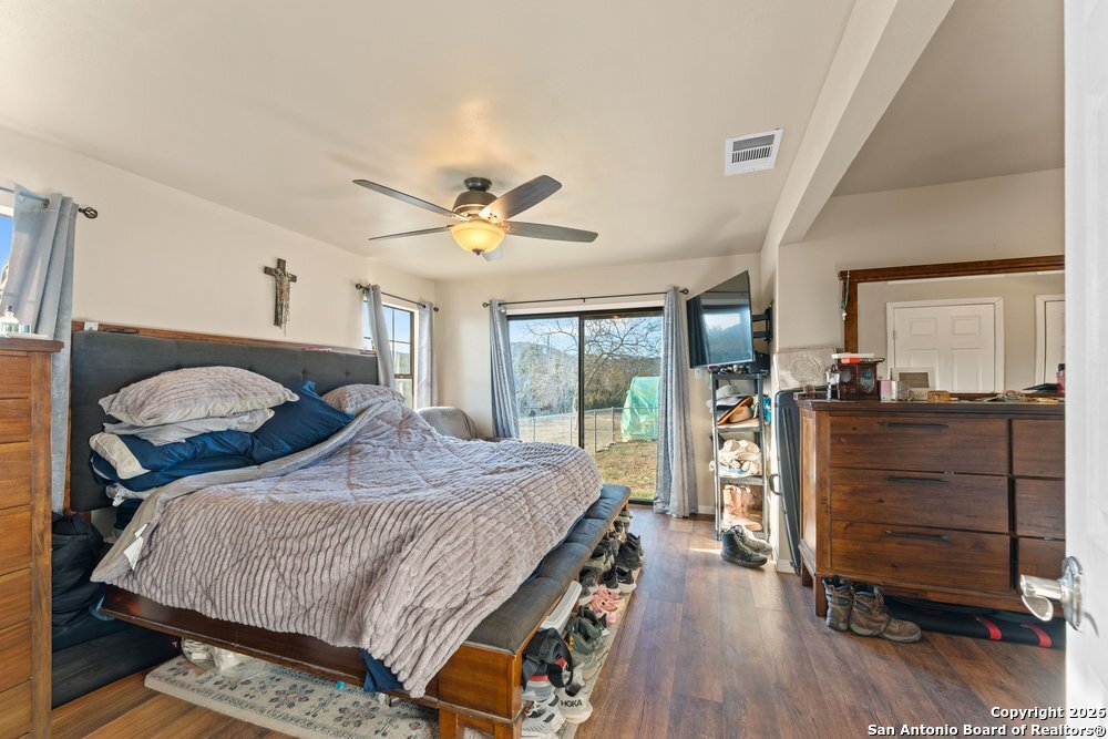 277 West Bear Springs Road Pipe Creek, TX 78063 - Photo 19 of 62