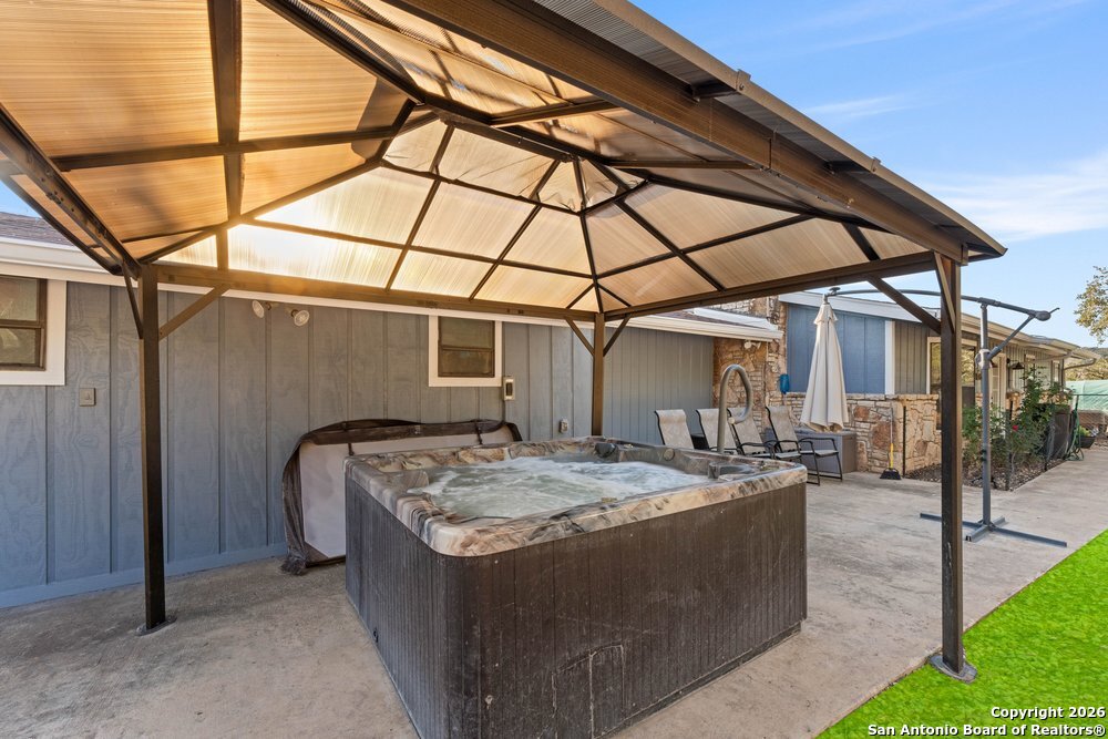 277 West Bear Springs Road Pipe Creek, TX 78063 - Photo 30 of 62