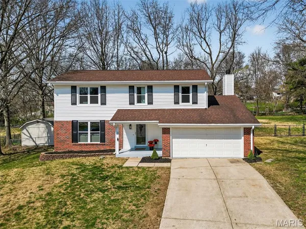 $430,000 | 3 Westford Court, St. Charles, MO 63304