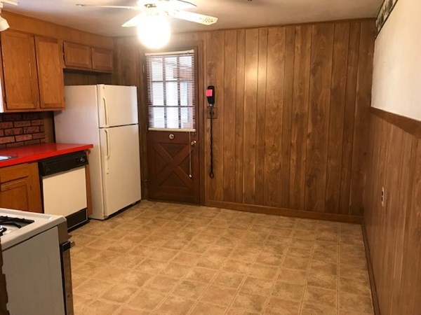 109 El Paso Street Springfield, MA 01104 - Photo 5 of 18 Gallery Image 5