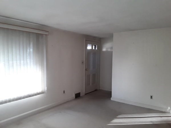 109 El Paso Street Springfield, MA 01104 - Photo 6 of 18 Gallery Image 6