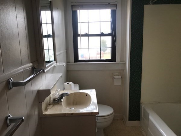 109 El Paso Street Springfield, MA 01104 - Photo 10 of 18 Gallery Image 10