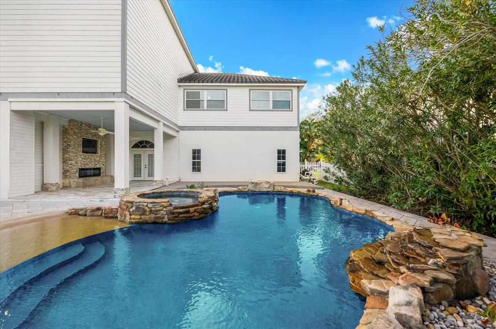 2002 Alexis Court Tarpon Springs, FL 34689 - Photo 18 of 100