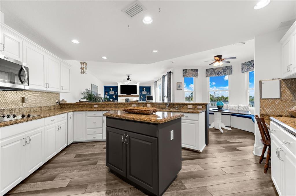 2002 Alexis Court Tarpon Springs, FL 34689 - Photo 5 of 100