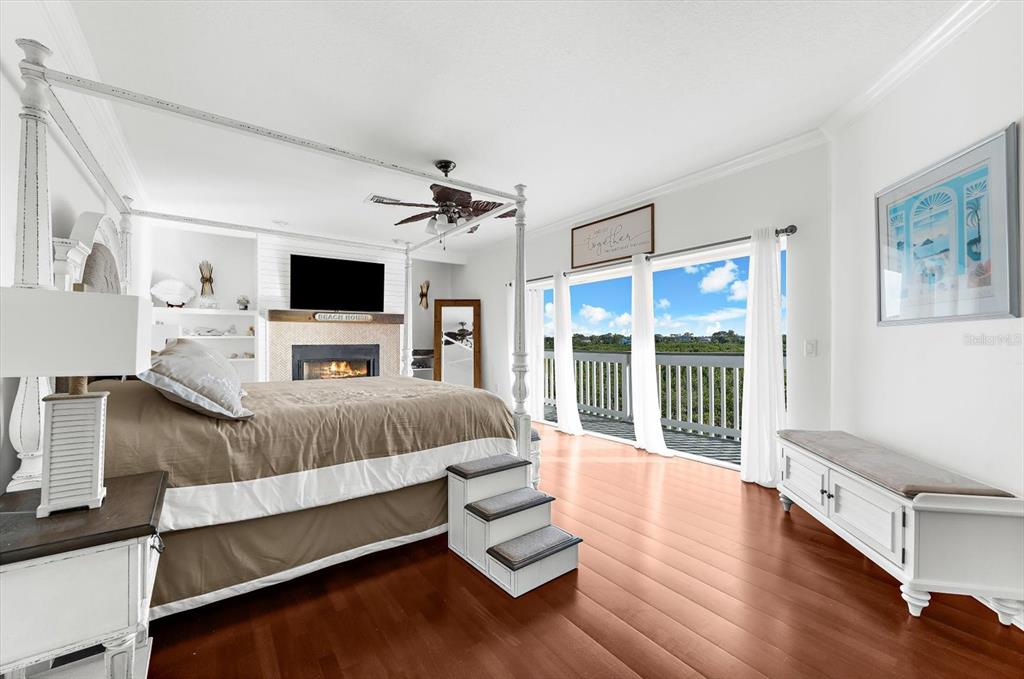 2002 Alexis Court Tarpon Springs, FL 34689 - Photo 7 of 100