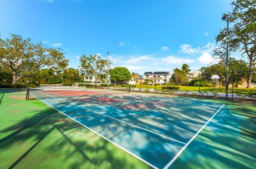 2002 Alexis Court Tarpon Springs, FL 34689 - Photo 94 of 100