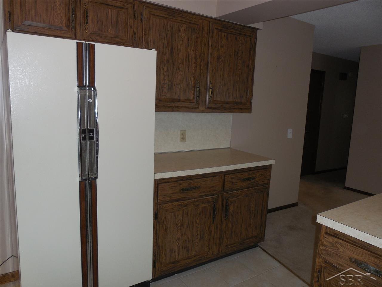 2106 Jarabec Road Saginaw, MI 48609 - Photo 10 of 28 31221326-9.JPG