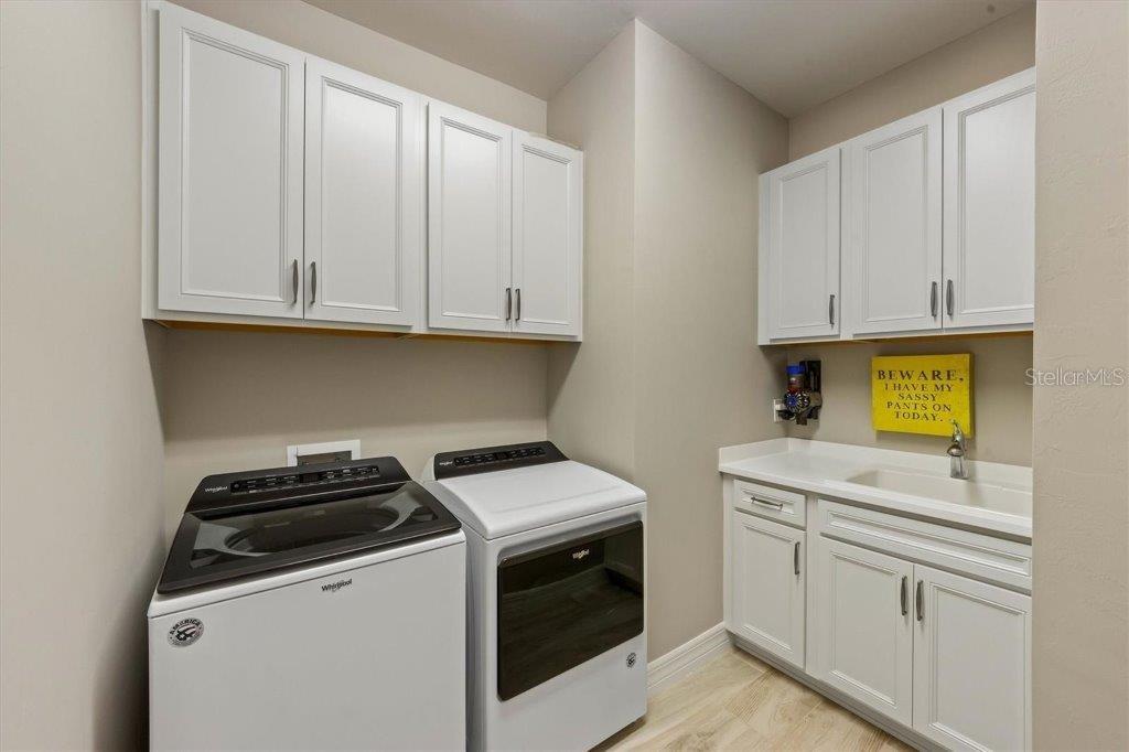 13012 Rinella Street Venice, FL 34293 - Photo 20 of 54