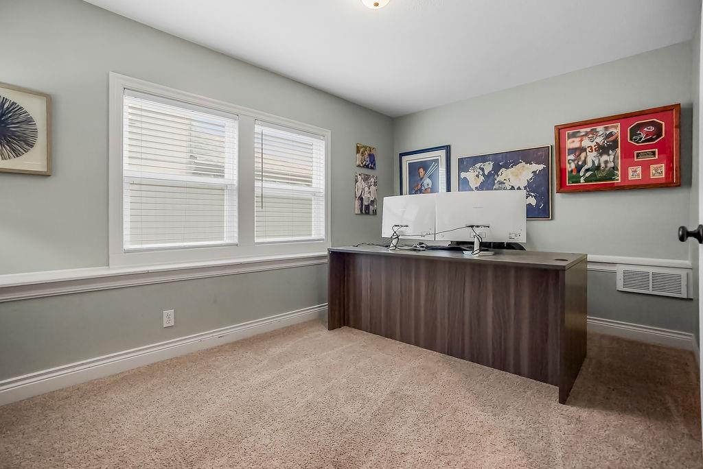 10992 South Barth Road Olathe, KS 66061 - Photo 13 of 35